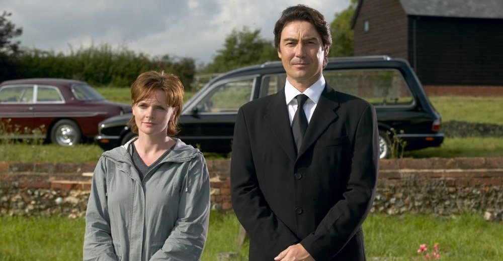 The Inspector Lynley Mysteries 2001 detective series inspired game